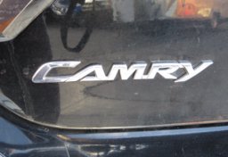 2016 Toyota Camry Hybrid - Thumbnail 16
