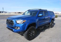 2017 Toyota Tacoma - Thumbnail 3