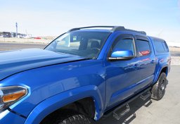 2017 Toyota Tacoma - Thumbnail 12