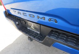 2017 Toyota Tacoma - Thumbnail 26