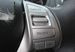 2017 Nissan Altima - Thumbnail 35