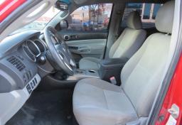 2013 Toyota Tacoma - Thumbnail 26