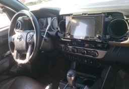 2016 Toyota Tacoma - Thumbnail 7