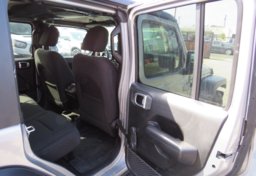 2018 Jeep Wrangler Unlimited - Thumbnail 23