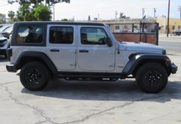 2018 Jeep Wrangler Unlimited - Thumbnail 12