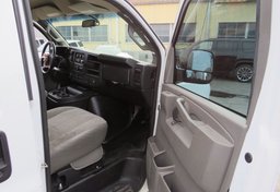 2018 Chevrolet Express Cargo Van - Thumbnail 17