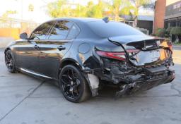 2021 Alfa Romeo Giulia - Thumbnail 10