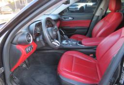 2021 Alfa Romeo Giulia - Thumbnail 26