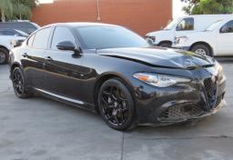 2021 Alfa Romeo Giulia - Thumbnail 4