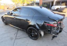 2021 Alfa Romeo Giulia - Thumbnail 8