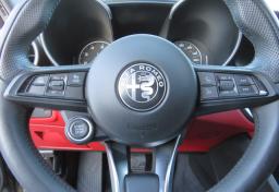 2021 Alfa Romeo Giulia - Thumbnail 35