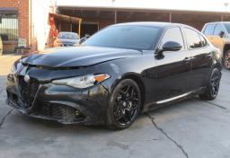 2021 Alfa Romeo Giulia - Thumbnail 3