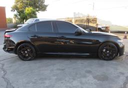 2021 Alfa Romeo Giulia - Thumbnail 5