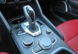 2021 Alfa Romeo Giulia - Thumbnail 34