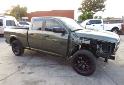 2021 Ram 1500 Classic - Thumbnail 2