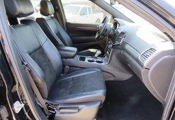 2019 Jeep Grand Cherokee - Thumbnail 24