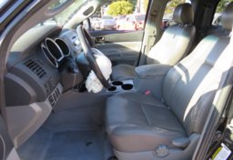 2005 Toyota Tacoma - Thumbnail 35