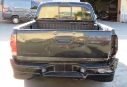 2005 Toyota Tacoma - Thumbnail 17