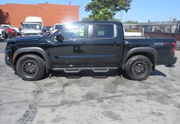 2022 Nissan Frontier - Thumbnail 5