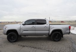 2020 Toyota Tacoma 4WD - Thumbnail 10