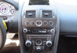 2015 Aston Martin V8 Vantage - Thumbnail 26