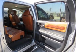 2014 Toyota Tundra  Truck - Thumbnail 25