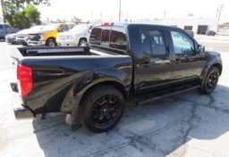 2018 Nissan Frontier - Thumbnail 10