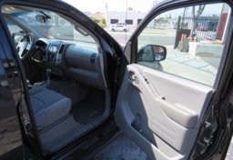 2018 Nissan Frontier - Thumbnail 23