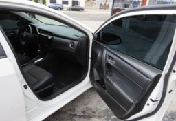 2018 Toyota Corolla - Thumbnail 23