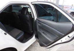 2018 Toyota Corolla - Thumbnail 25