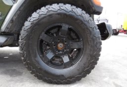 2021 Jeep Wrangler - Thumbnail 16