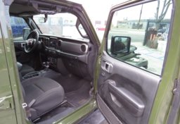 2021 Jeep Wrangler - Thumbnail 19