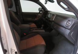 2023 Toyota Tacoma - Thumbnail 27