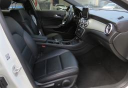 2016 Mercedes-Benz GLA - Thumbnail 26