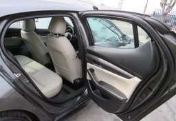 2023 Mazda Mazda3 Hatchback - Thumbnail 23