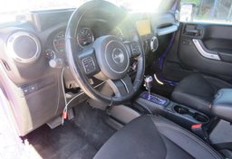 2018 Jeep Wrangler JK Unlimited - Thumbnail 15