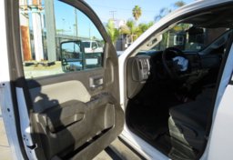 2018 Chevrolet Silverado 2500HD - Thumbnail 21