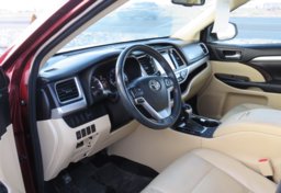 2015 Toyota Highlander - Thumbnail 25