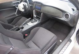 2020 Toyota 86 - Thumbnail 26