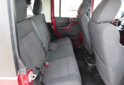 2012 Jeep Wrangler Unlimited - Thumbnail 28