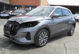 2021 Nissan Kicks - Thumbnail 4