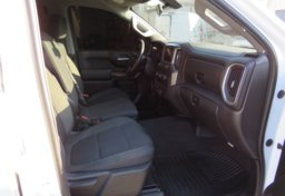 2019 Chevrolet Silverado 1500 - Thumbnail 32