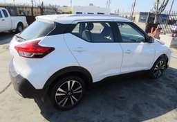 2020 Nissan Kicks - Thumbnail 9