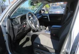 2020 Toyota 4Runner - Thumbnail 23