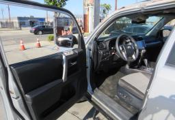 2020 Toyota 4Runner - Thumbnail 19