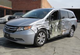 2016 Honda Odyssey - Thumbnail 4