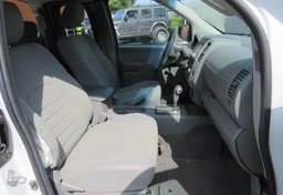 2019 Nissan Frontier - Thumbnail 24