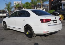 2018 Volkswagen Jetta - Thumbnail 8