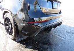 2017 Ford Focus - Thumbnail 19