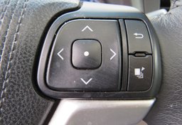 2017 Toyota Sienna - Thumbnail 33